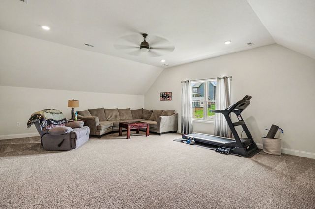 1415 Southside Rd, Southside, TN 37171