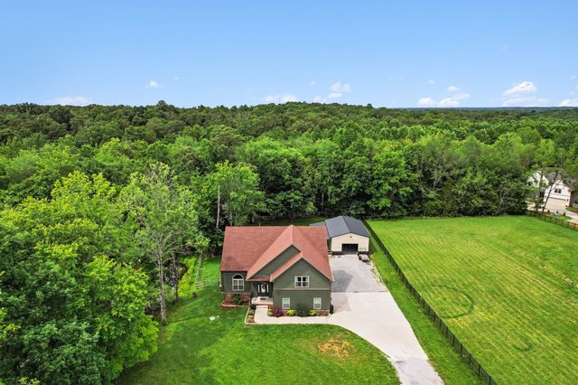 1415 Southside Rd, Southside, TN 37171