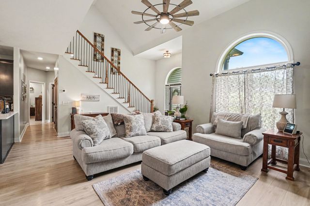 1415 Southside Rd, Southside, TN 37171