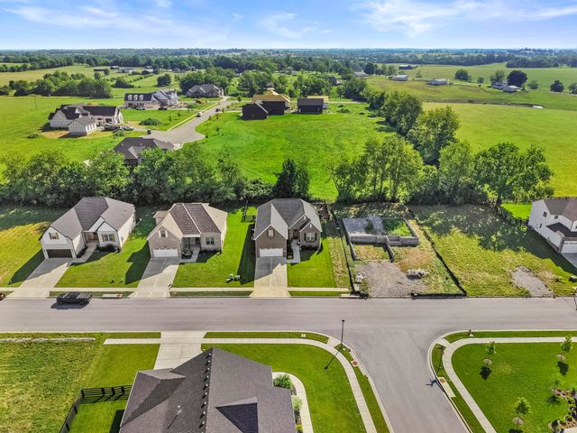 900 Shelburne Way, Nicholasville, KY 40356
