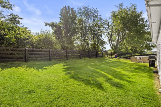 900 Shelburne Way, Nicholasville, KY 40356