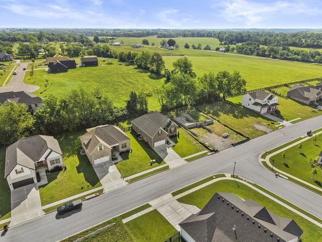 900 Shelburne Way, Nicholasville, KY 40356