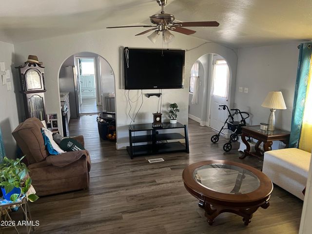 8601 N 71ST Avenue OFC, Glendale, AZ 85301