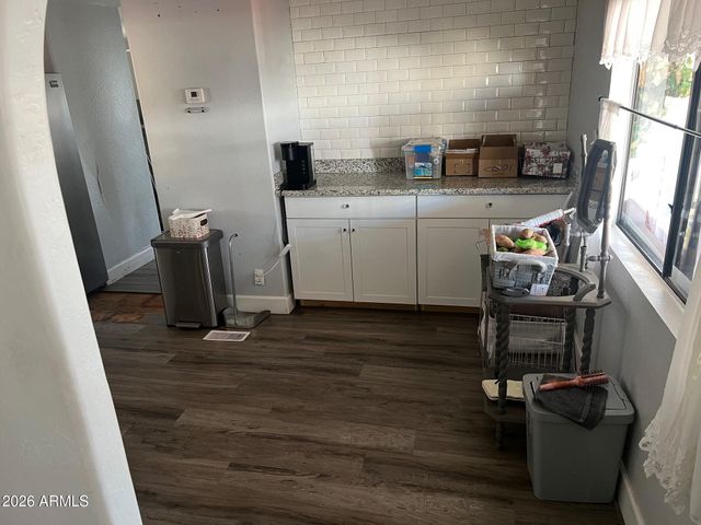 8601 N 71ST Avenue OFC, Glendale, AZ 85301