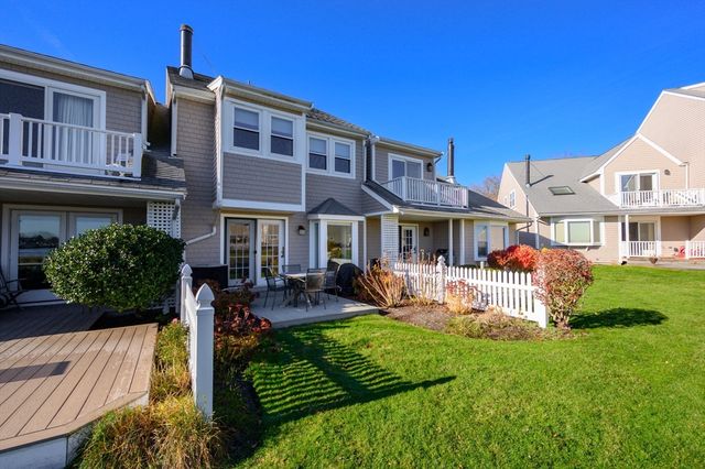 6 Schooner Lane 6, Quincy, MA 02171