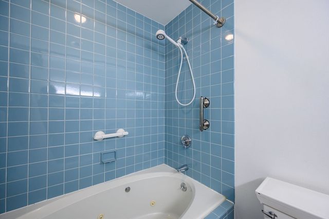 6 Schooner Lane 6, Quincy, MA 02171