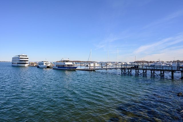 6 Schooner Lane 6, Quincy, MA 02171