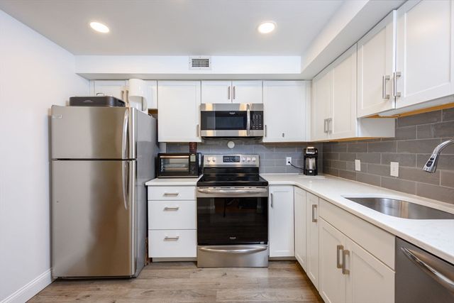 6 Schooner Lane 6, Quincy, MA 02171