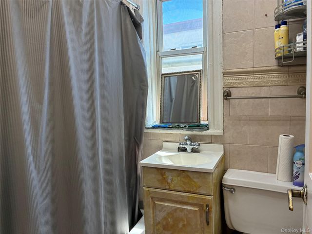 50-35 38th Street, Long Island City, NY 11101
