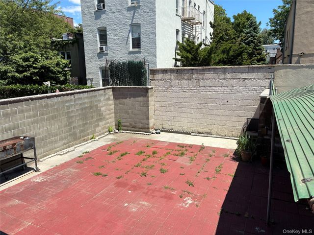 50-35 38th Street, Long Island City, NY 11101