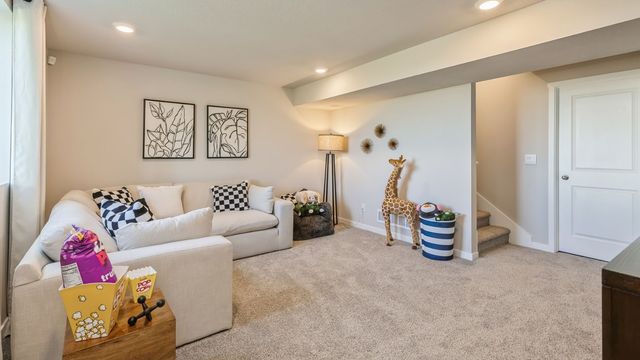 708 Ella Avenue, Tiffin, IA 52340