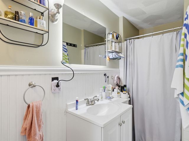 20 Burrill St, Saugus, MA 01906