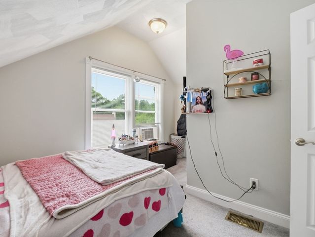 20 Burrill St, Saugus, MA 01906