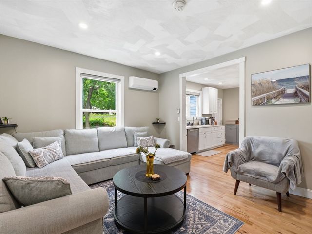 20 Burrill St, Saugus, MA 01906