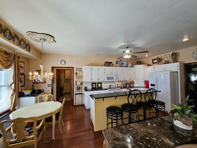 4353 Lawrence 2220, Pierce City, MO 65723