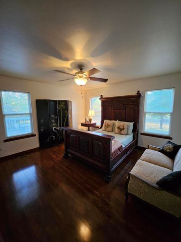 4353 Lawrence 2220, Pierce City, MO 65723