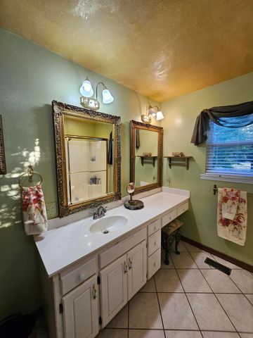 4353 Lawrence 2220, Pierce City, MO 65723