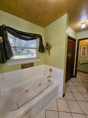 4353 Lawrence 2220, Pierce City, MO 65723