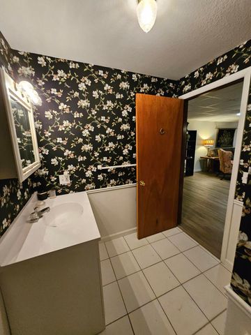 4353 Lawrence 2220, Pierce City, MO 65723