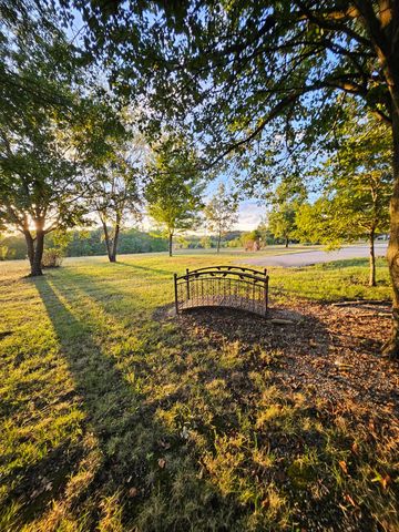 4353 Lawrence 2220, Pierce City, MO 65723