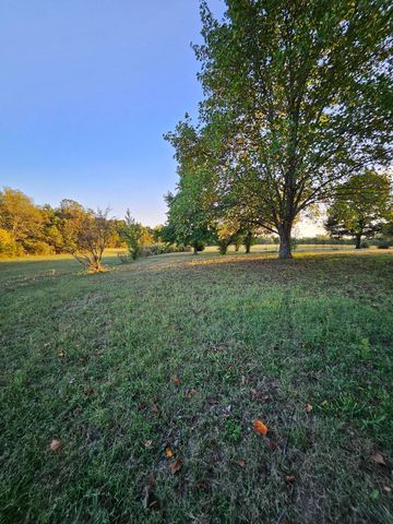 4353 Lawrence 2220, Pierce City, MO 65723