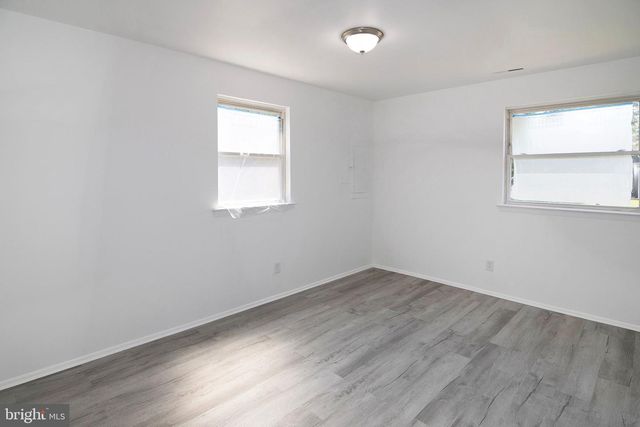70 HIGHLAND AVE, Sicklerville, NJ 08081