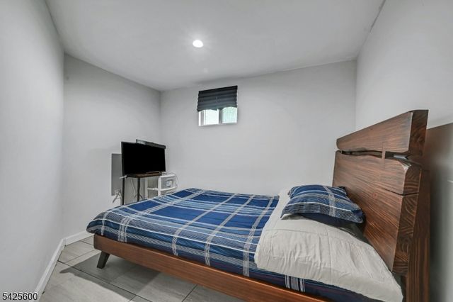 277 Madison Ave, Clifton City, NJ 07011