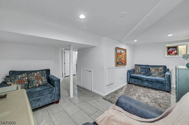 277 Madison Ave, Clifton City, NJ 07011