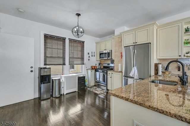 277 Madison Ave, Clifton City, NJ 07011