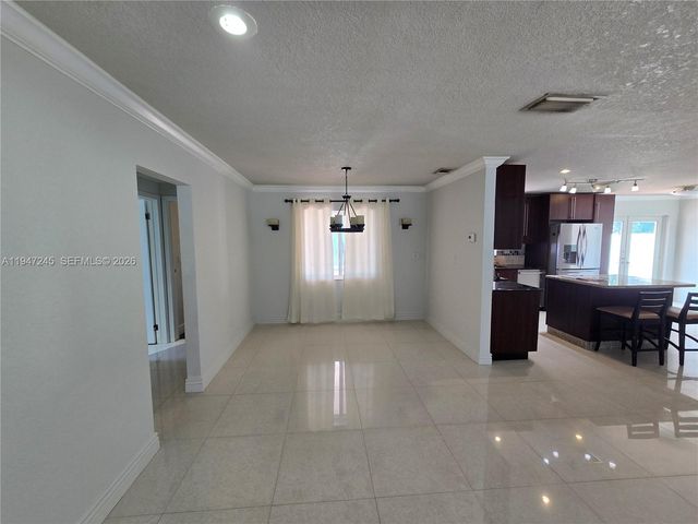 9110 NW 24th Pl 1, Sunrise, FL 33322