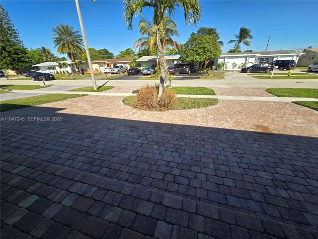 9110 NW 24th Pl 1, Sunrise, FL 33322