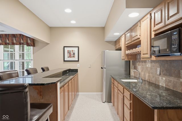 8821 Bay Breeze Lane, Indianapolis, IN 46236