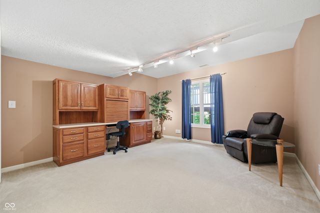 8821 Bay Breeze Lane, Indianapolis, IN 46236