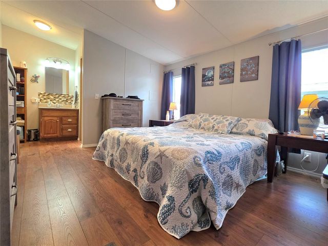 36743 TARA AVENUE, Zephyrhills, FL 33542