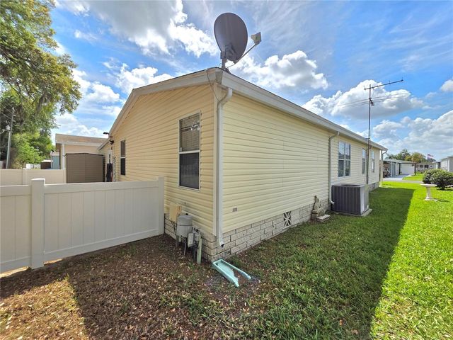 36743 TARA AVENUE, Zephyrhills, FL 33542