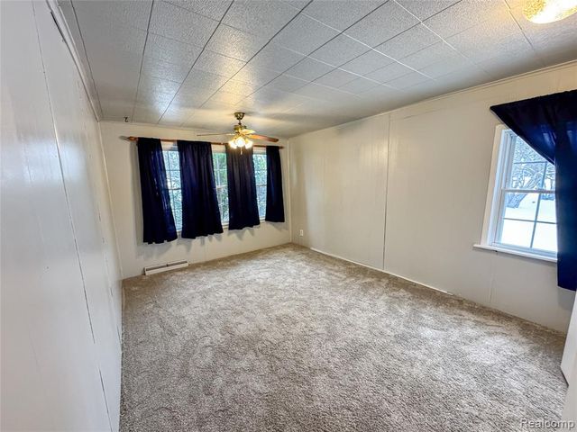 3433 Camden Avenue, Burton, MI 48529