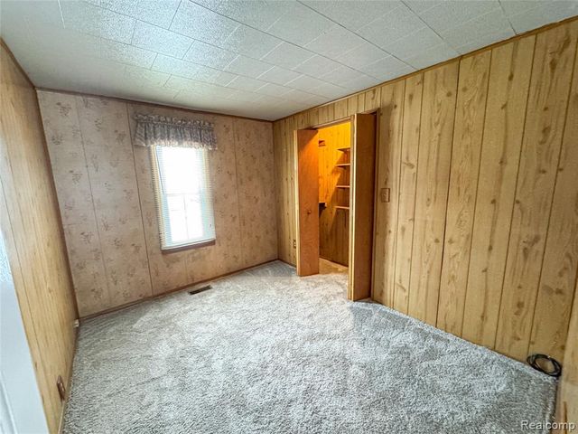 3433 Camden Avenue, Burton, MI 48529