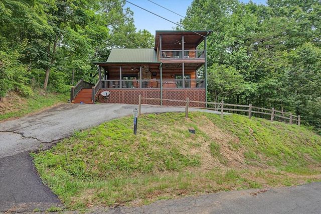 375 S Dream Catcher, Blue Ridge, GA 30513