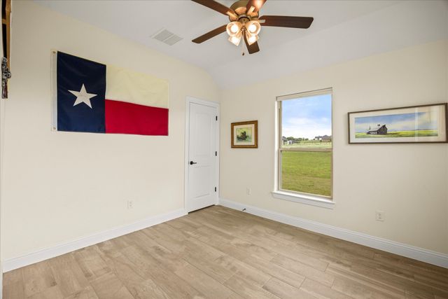 1145 Hill Valley Drive, Stephenville, TX 76401