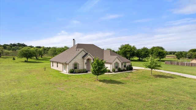 1145 Hill Valley Drive, Stephenville, TX 76401
