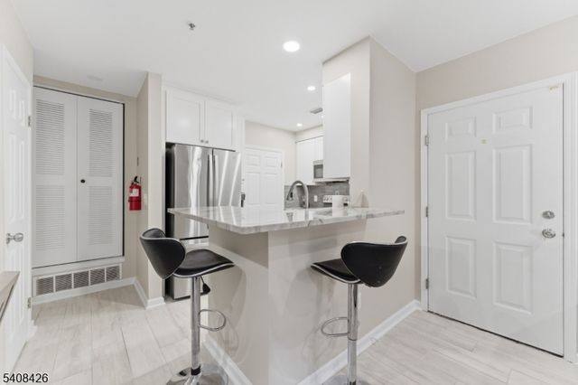 2108 Schindler Ln, Wayne Twp., NJ 07470