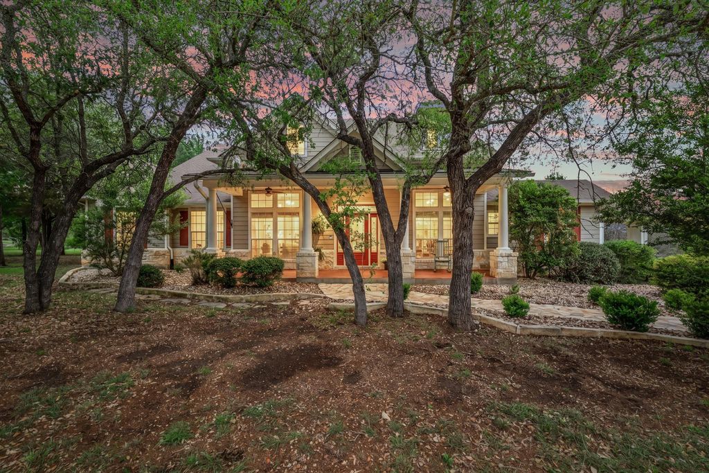 201 Shady Oaks TRL, Liberty Hill, TX 78642