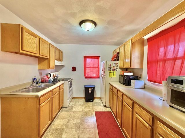 414 N High Street, Janesville, WI 53548