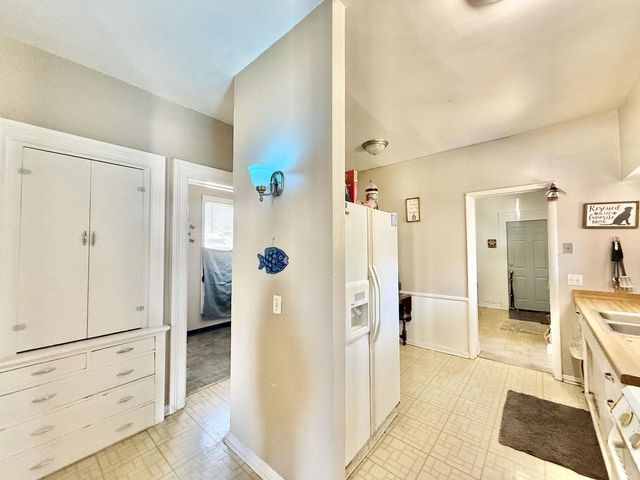 414 N High Street, Janesville, WI 53548