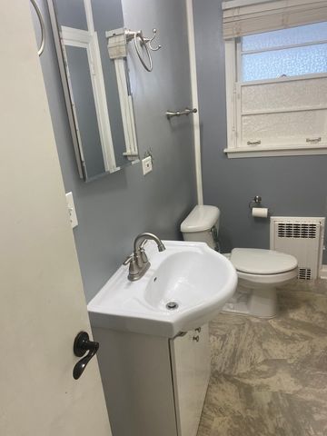 156 Park Place, Grayslake, IL 60030