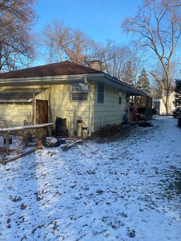 156 Park Place, Grayslake, IL 60030