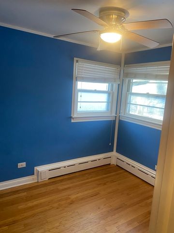 156 Park Place, Grayslake, IL 60030