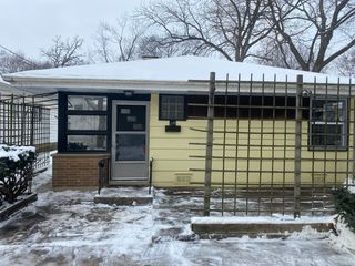 156 Park Place, Grayslake, IL 60030