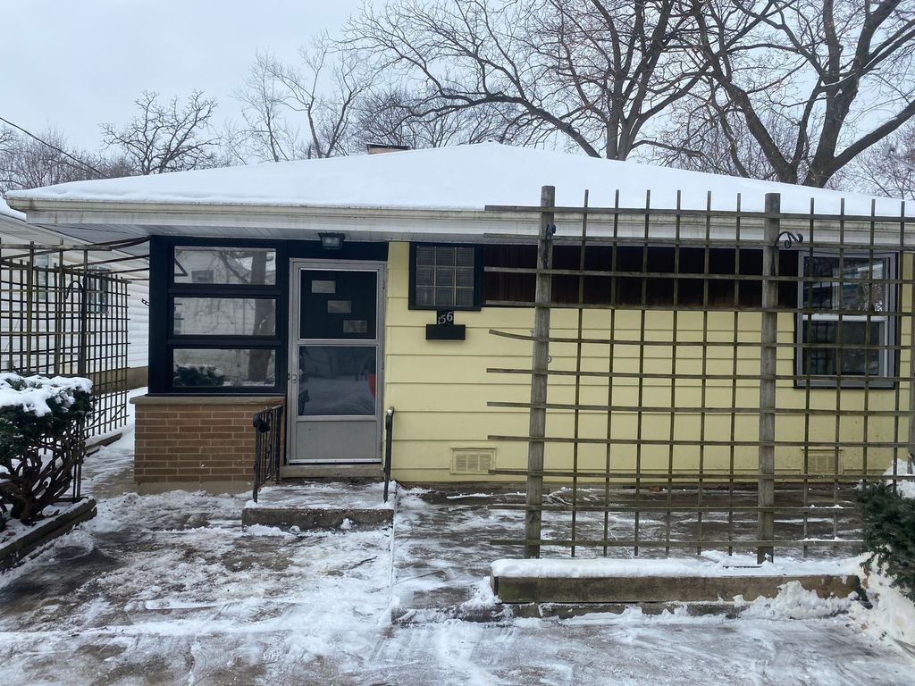 156 Park Place, Grayslake, IL 60030