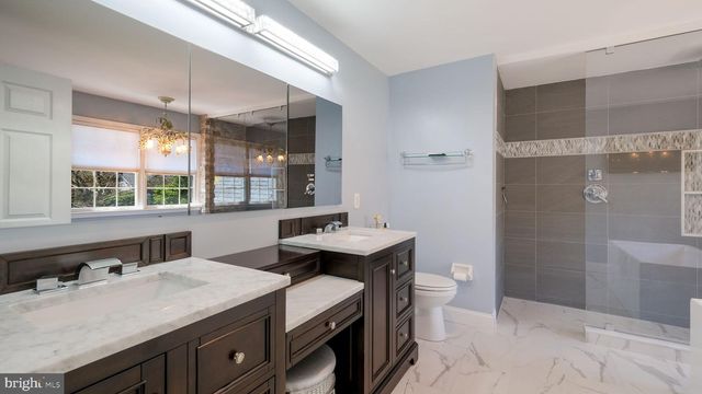 4710 FROST LN, Doylestown, PA 18902
